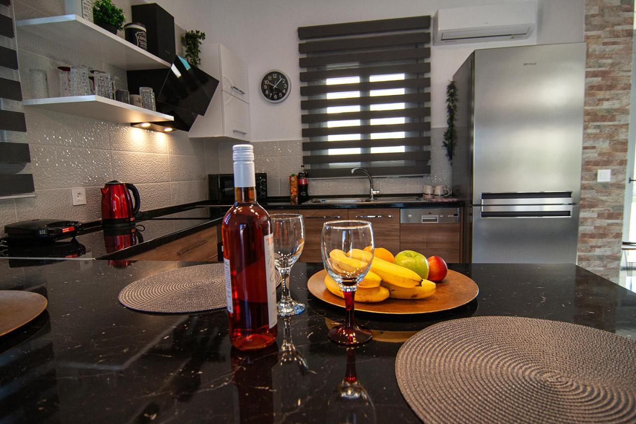 Livis Luxury Villa Киотари Экстерьер фото
